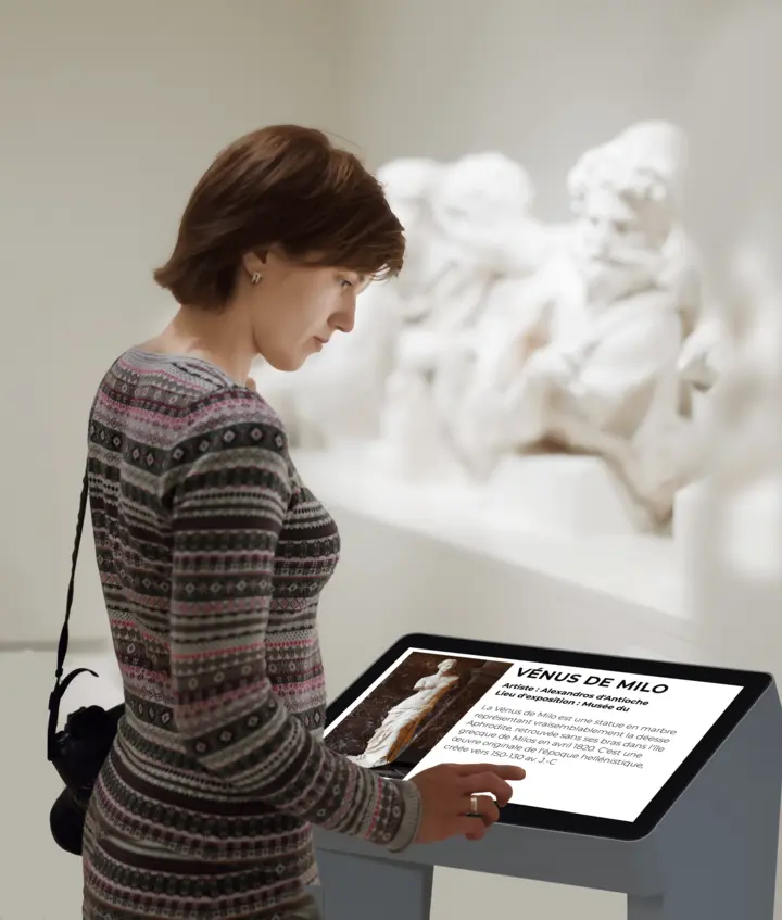 borne interactive table tactile musée
